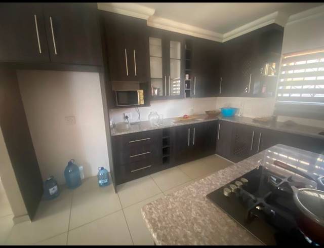 3 BEDROOM HOUSE FOR SALE IN AERORAND